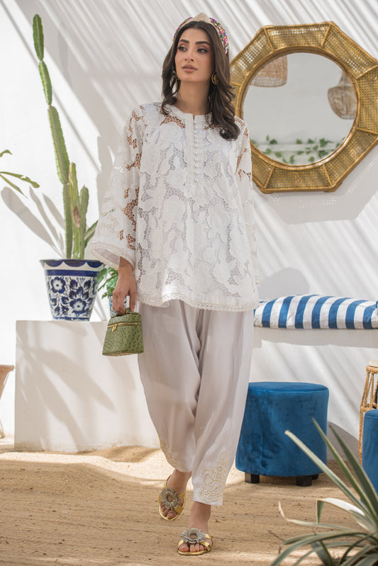 WHITE GRACE
